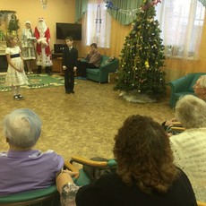 Праздничный концерт в отделении временного проживания пожилых людей  [2]